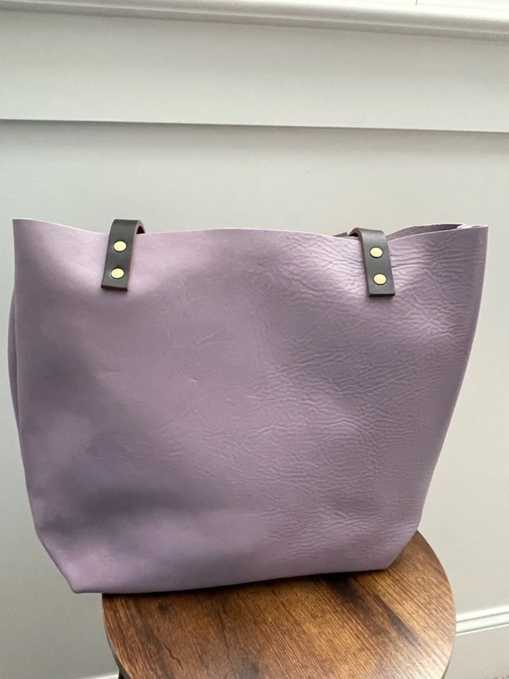 Portland Leather lavender tote with dark brown handles - Picture 2 of 6